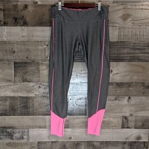 Gray athletic leggings